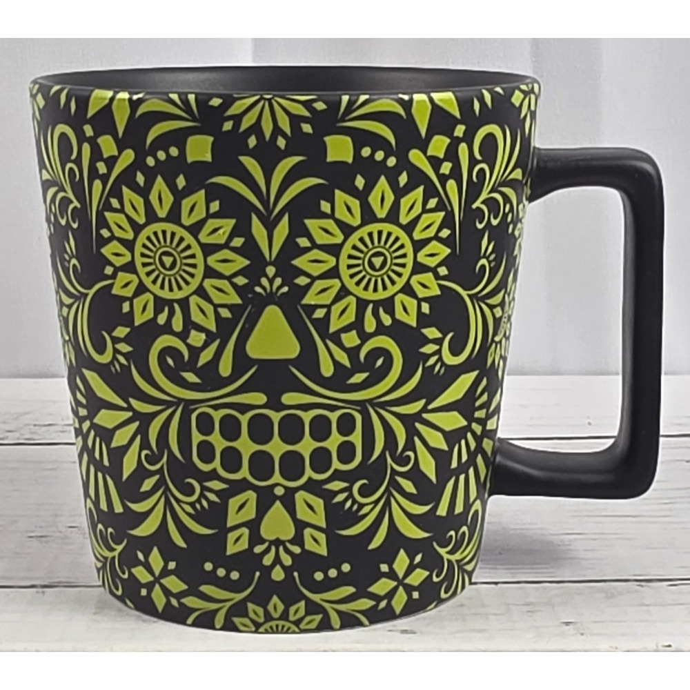 Starbucks Day Of The Dead 14 oz., Tiki/Skull Mug in Floral Green/Black Mexico